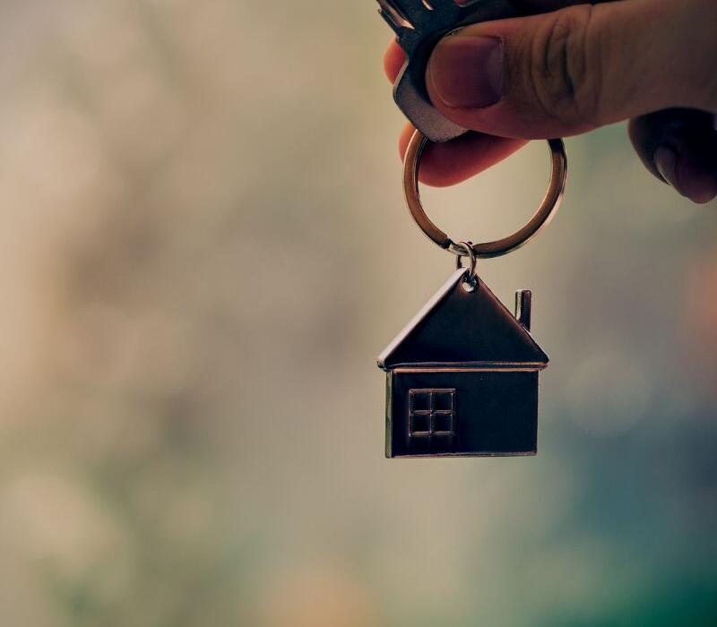 Get a Mortgage Broker to refinance your home loan
